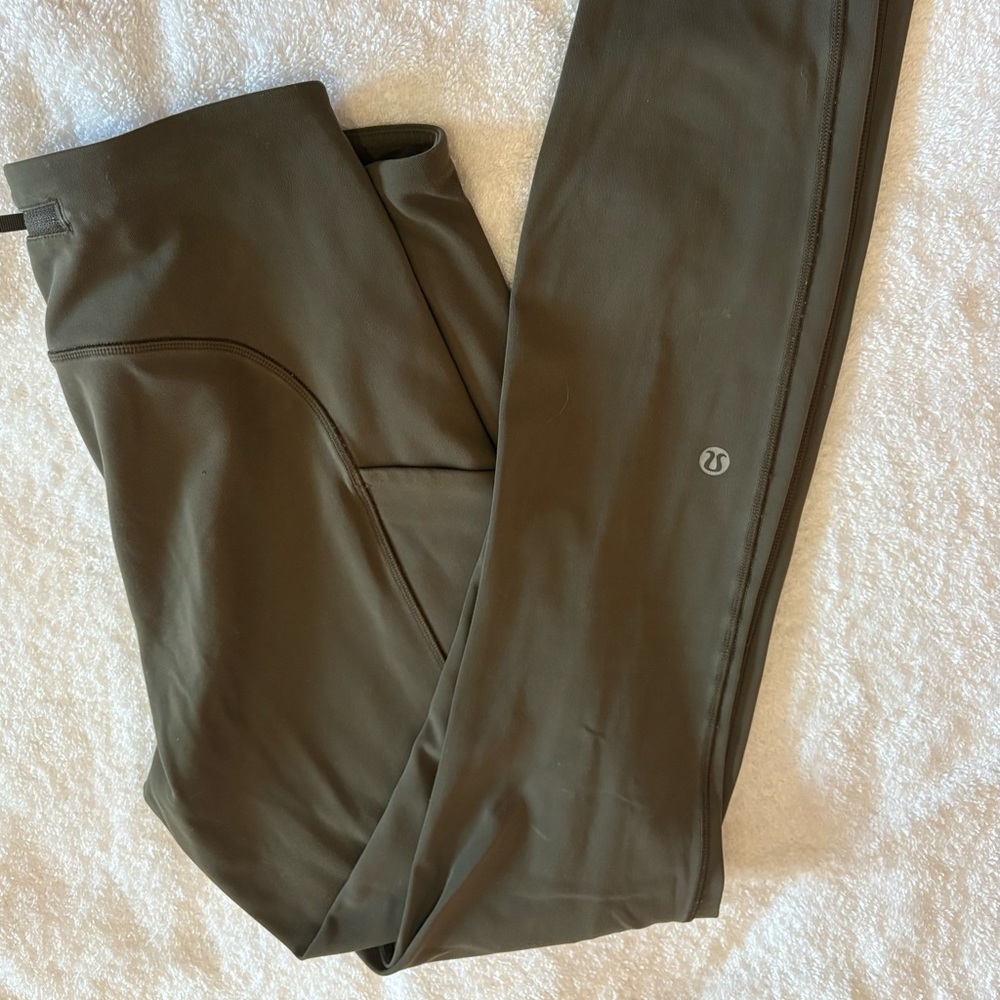 Lululemon olive green leggings with side pockets